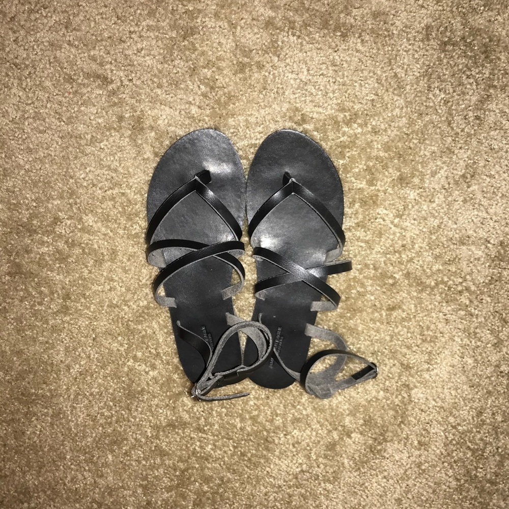 American Eagle sandals